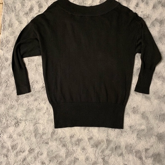 Express Sweater - Picture 5 of 5